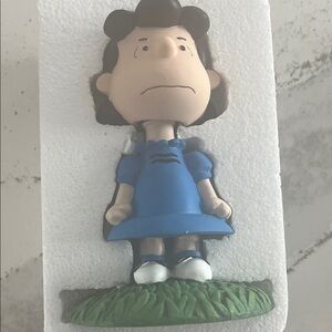 Lucy van Pelt Figurine